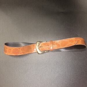 Brown Tan Faux Leather Textured Gold-Tone Hardware Adjustable Belt Womens Size 8